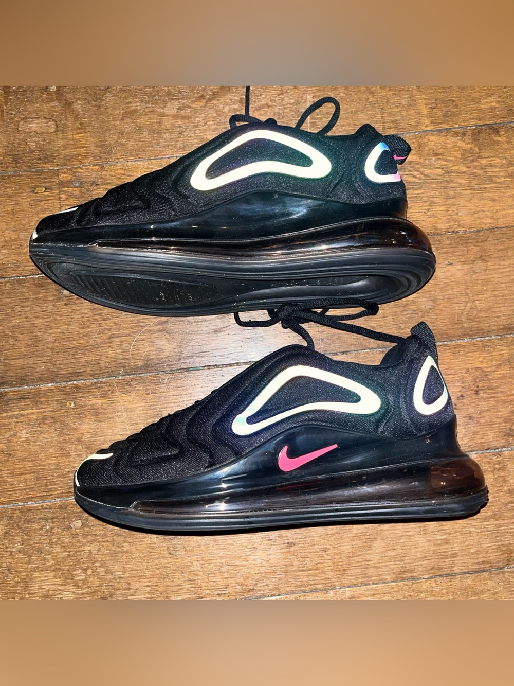 Nike Air Max 720 Black Women’s Sz 8 AO2924-001 Sneakers